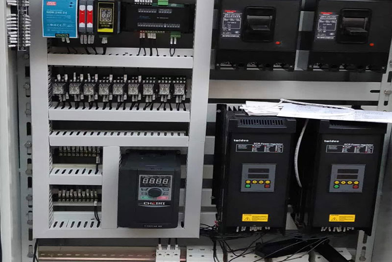 電力調(diào)整器1