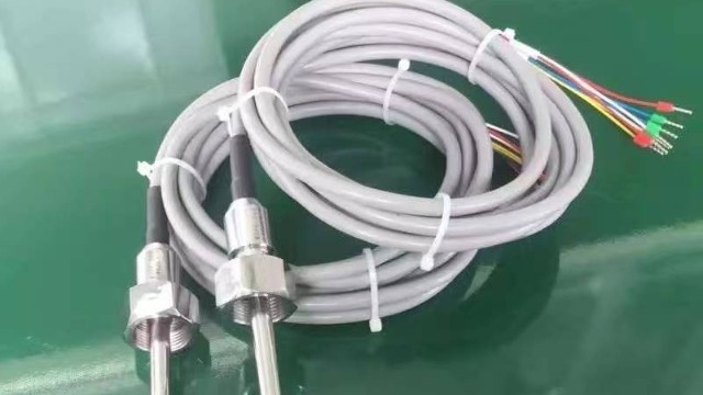 熱電阻是如何利用電阻的變化來測量溫度的？