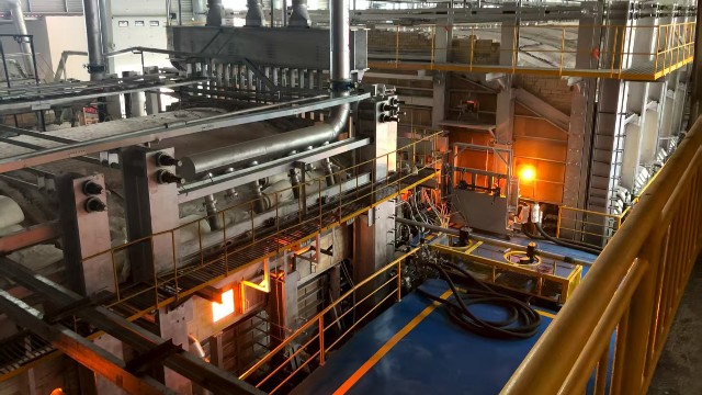 告別無效升溫！選對(duì)電力調(diào)整器，解鎖工業(yè)烤箱的精準(zhǔn)控溫