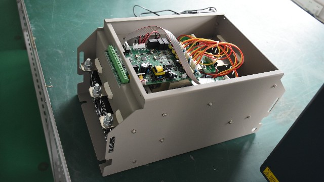 如何方便地識別電力調(diào)整器中的三極