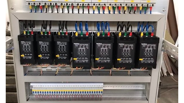 調(diào)功器在電動(dòng)汽車充電設(shè)備中的作用是什么？