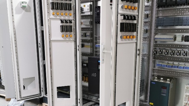 <i style='color:red'>功率控制器</i>在工業(yè)和商業(yè)用電中有哪些應用？